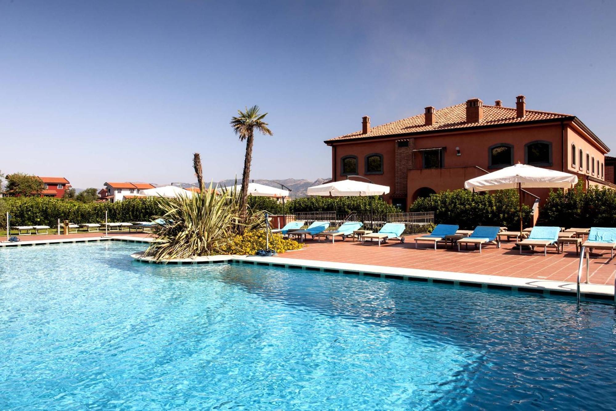 Picciolo Etna Golf Resort & Spa, Curio Collection By Hilton Castiglione De Sicilia Exterior photo