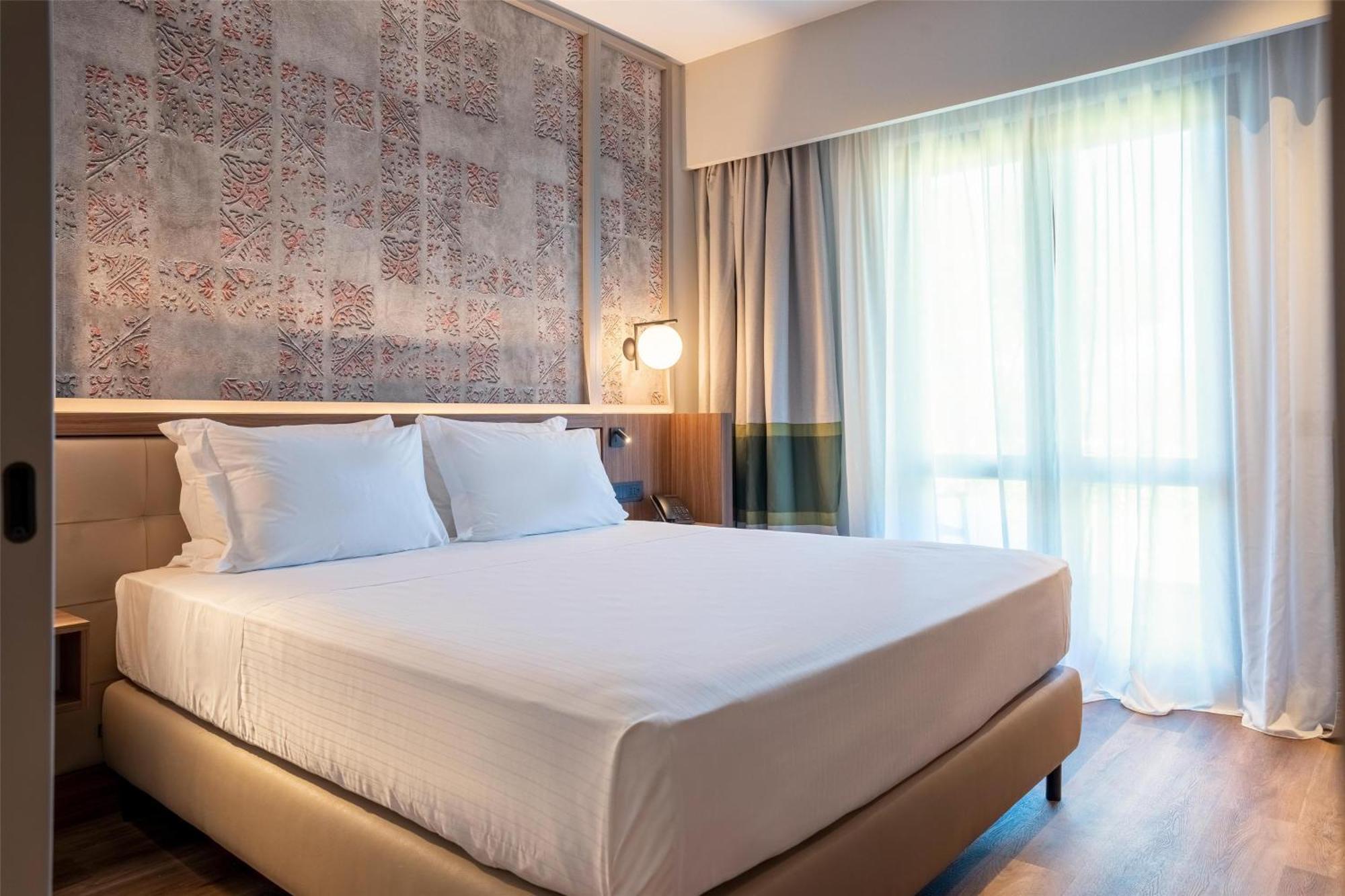 Picciolo Etna Golf Resort & Spa, Curio Collection By Hilton Castiglione De Sicilia Exterior photo