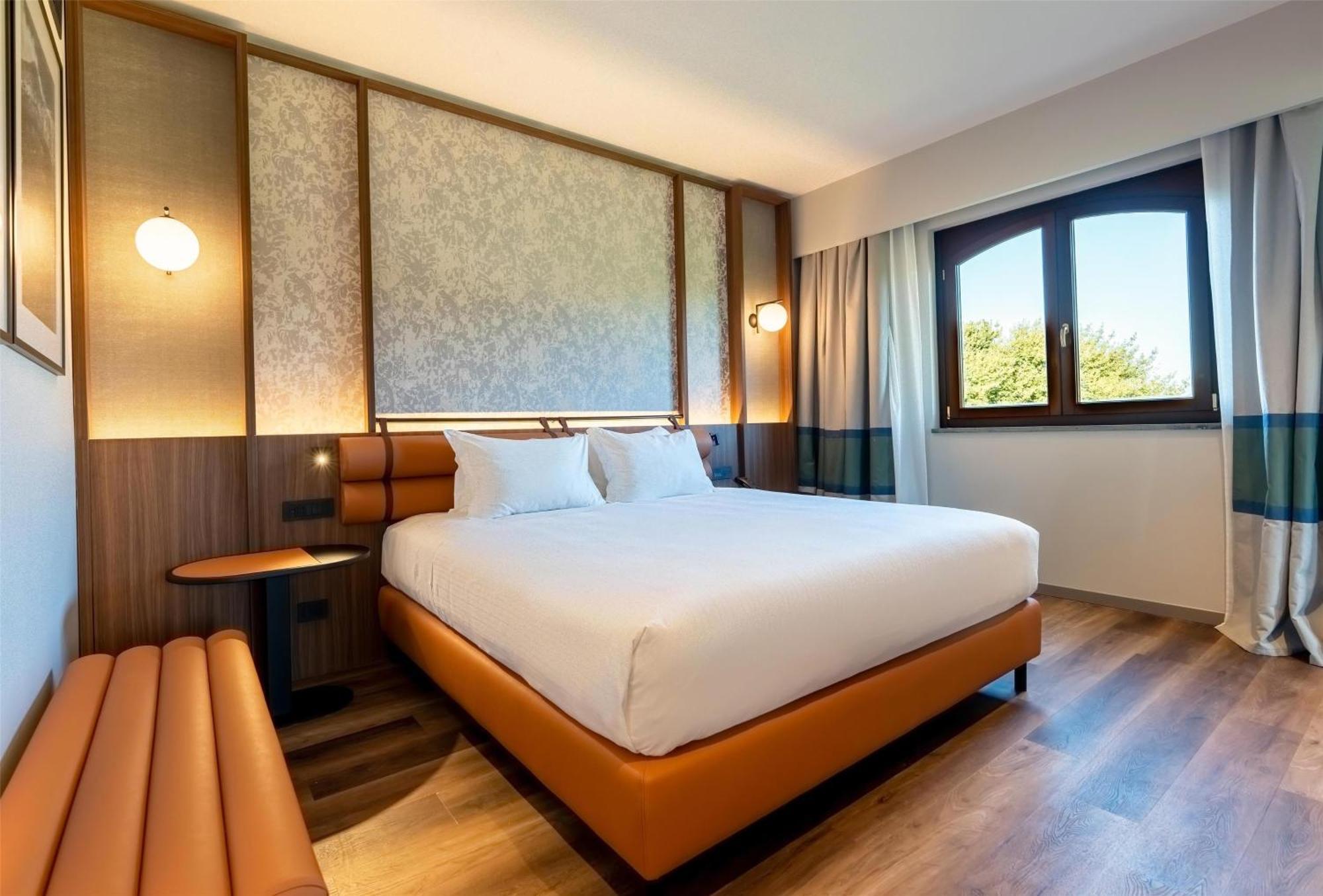 Picciolo Etna Golf Resort & Spa, Curio Collection By Hilton Castiglione De Sicilia Exterior photo